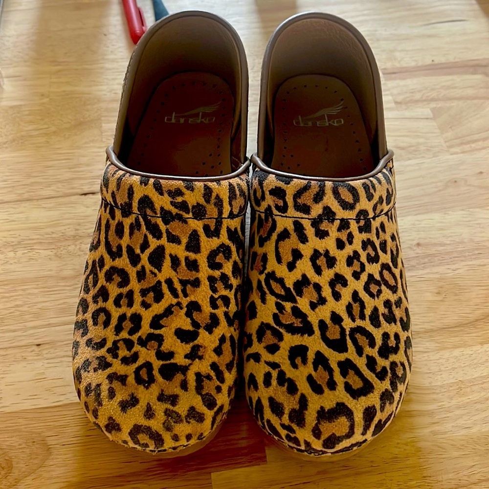 Leopard print Dansko Clogs - only wore once